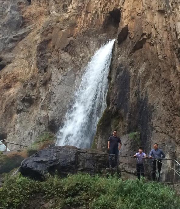 Abshir Ata Waterfall